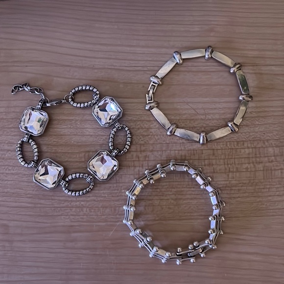Three silver bracelets. Middle one 925 silver - Picture 1 of 3